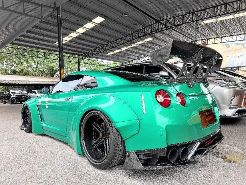 2009 Nissan GT-R Coupe