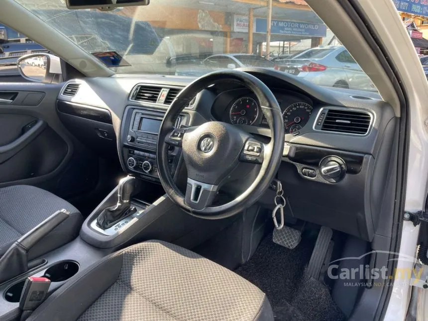 2014 Volkswagen Jetta TSI Sport Edition Sedan