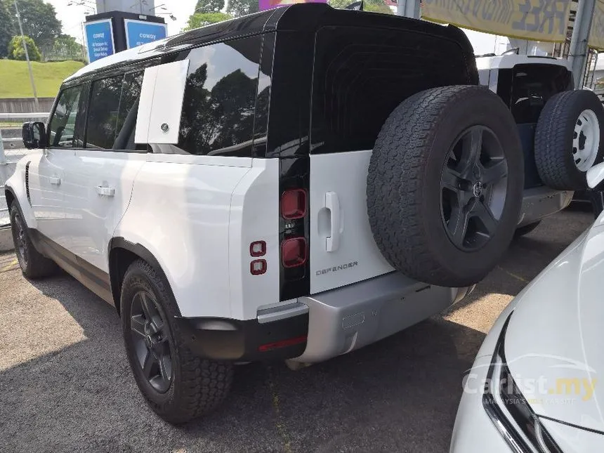 2023 Land Rover Defender 110 P300 SE SUV