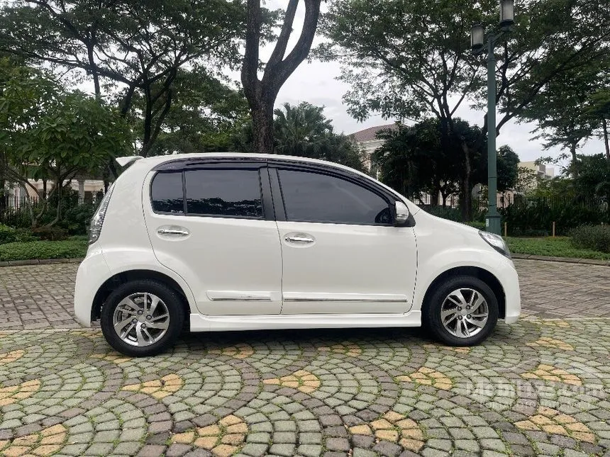 2015 Daihatsu Sirion D FMC DELUXE Hatchback