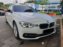 PUTIH CANTIK LANGKA! SEGAR BER-WARRANTY 2018 BMW 320i 2.0 Sport Sedan