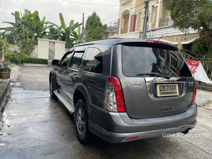 2009 Isuzu MU-7 Primo Super Platinum SUV