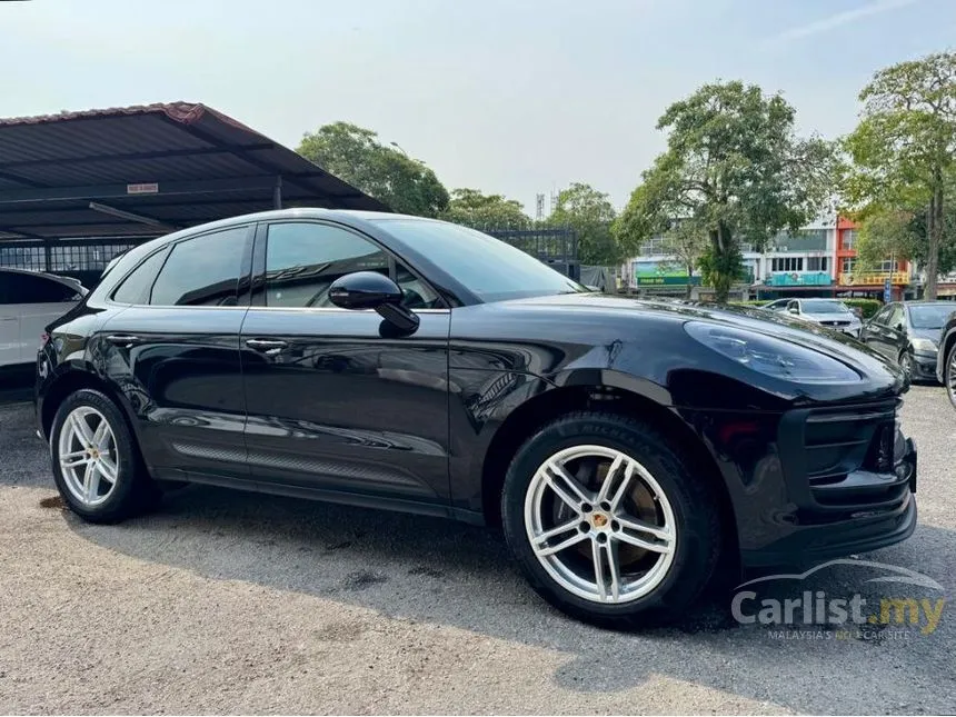 2022 Porsche Macan SUV