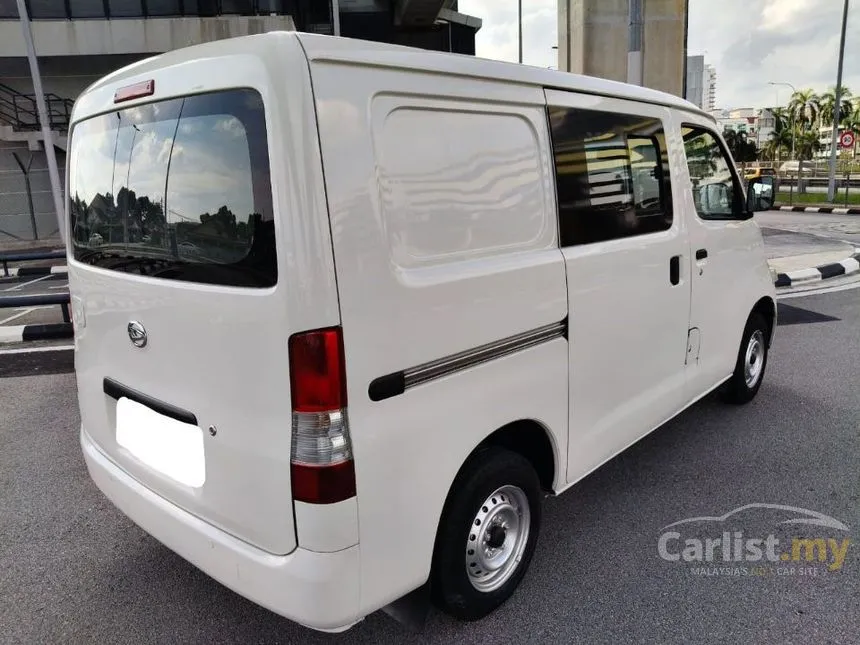 2011 Daihatsu Gran Max Semi Panel Van