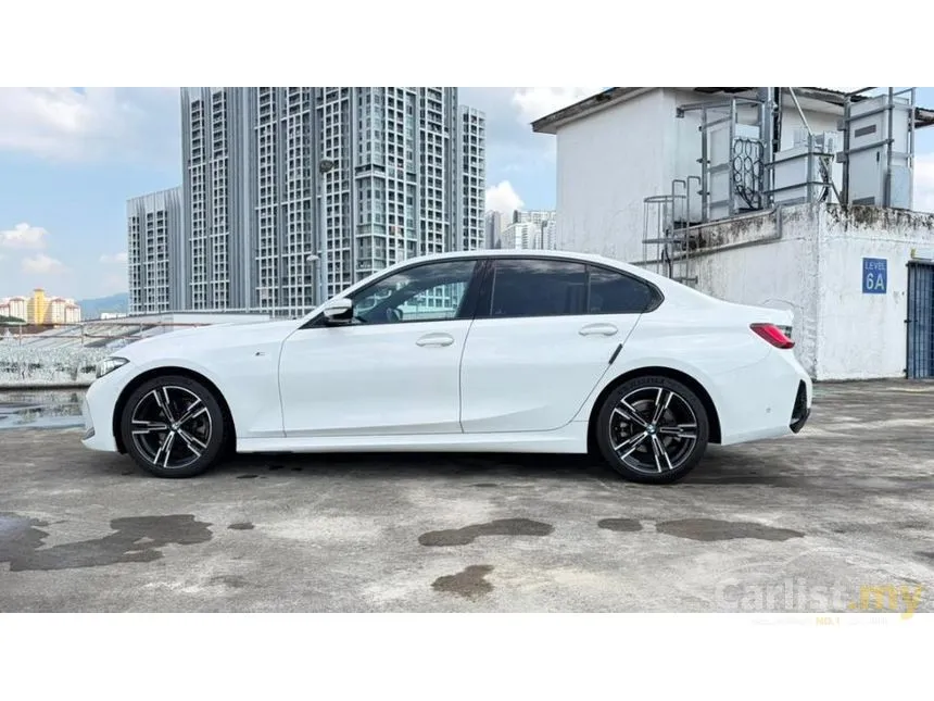 2023 BMW 320i M Sport Sedan