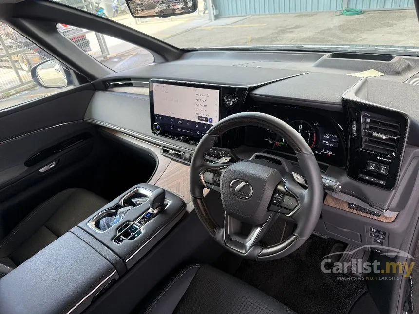 2023 Lexus LM 500h Executive 4 Seater MPV