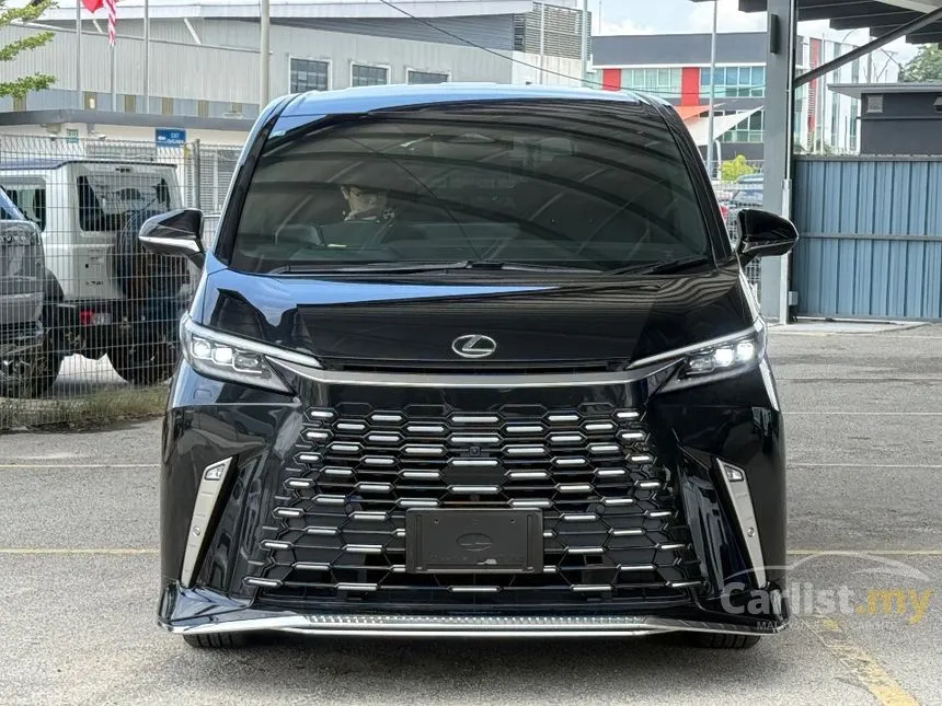 2023 Lexus LM 500h Executive 4 Seater MPV