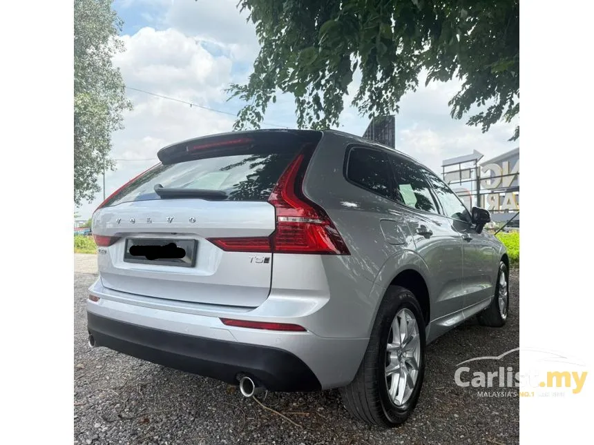 2021 Volvo XC60 T5 Momentum SUV