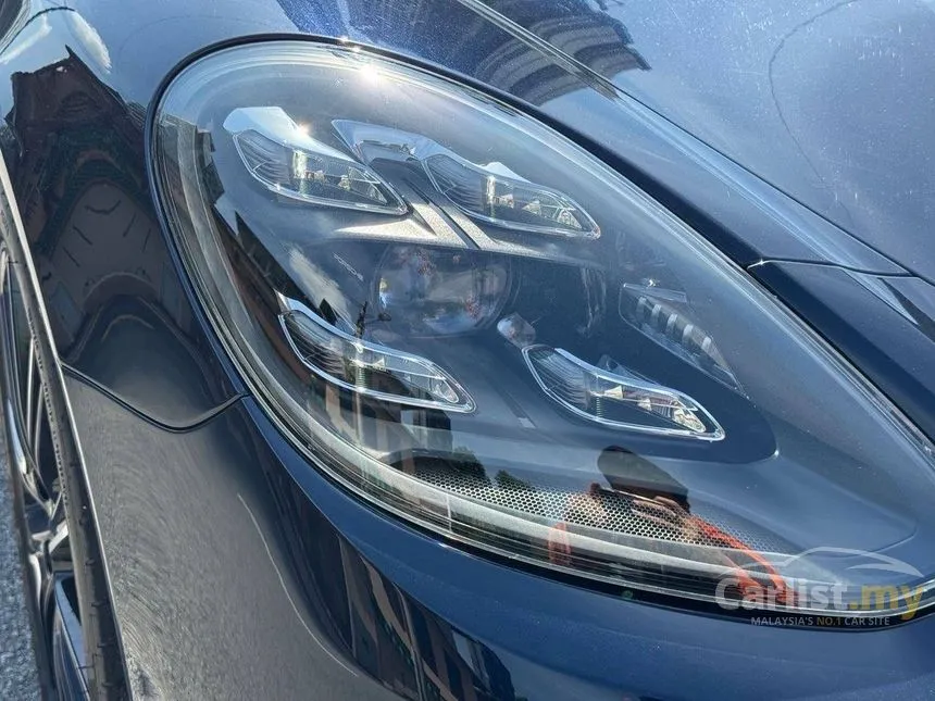 2022 Porsche Panamera Hatchback