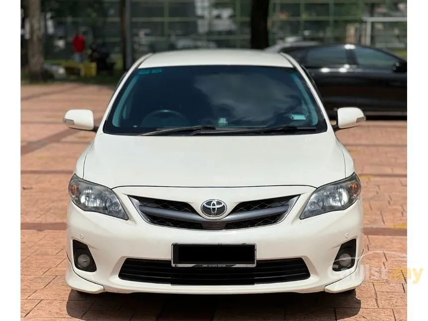 2013 Toyota Corolla Altis V Sedan