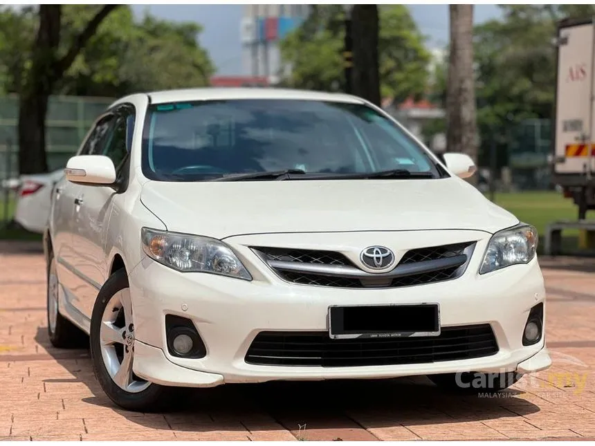 2013 Toyota Corolla Altis V Sedan