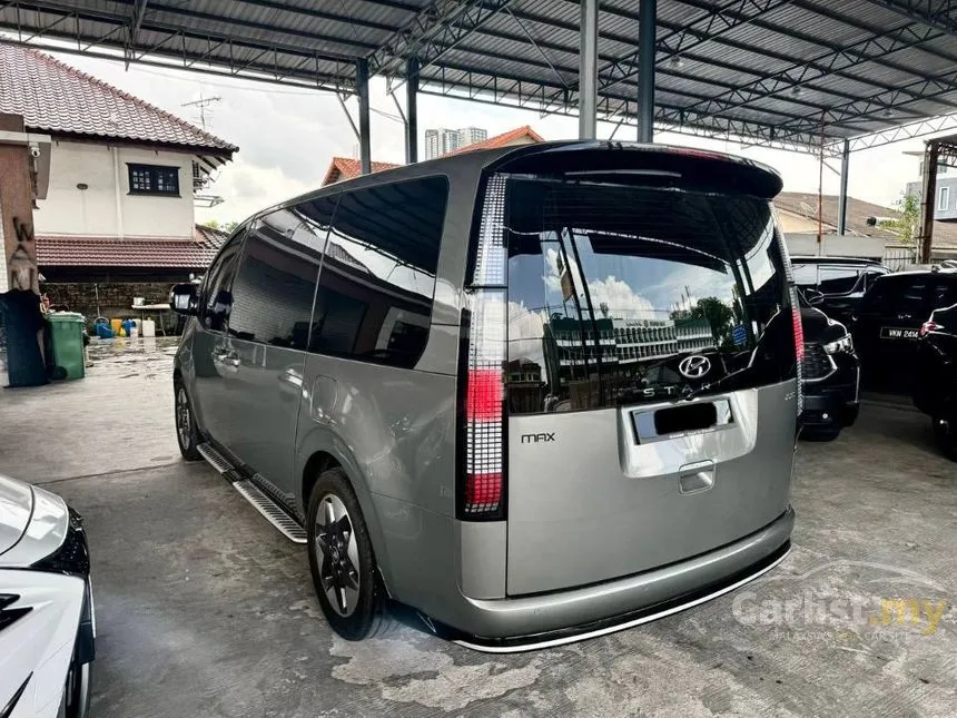 2022 Hyundai Staria Premium MPV