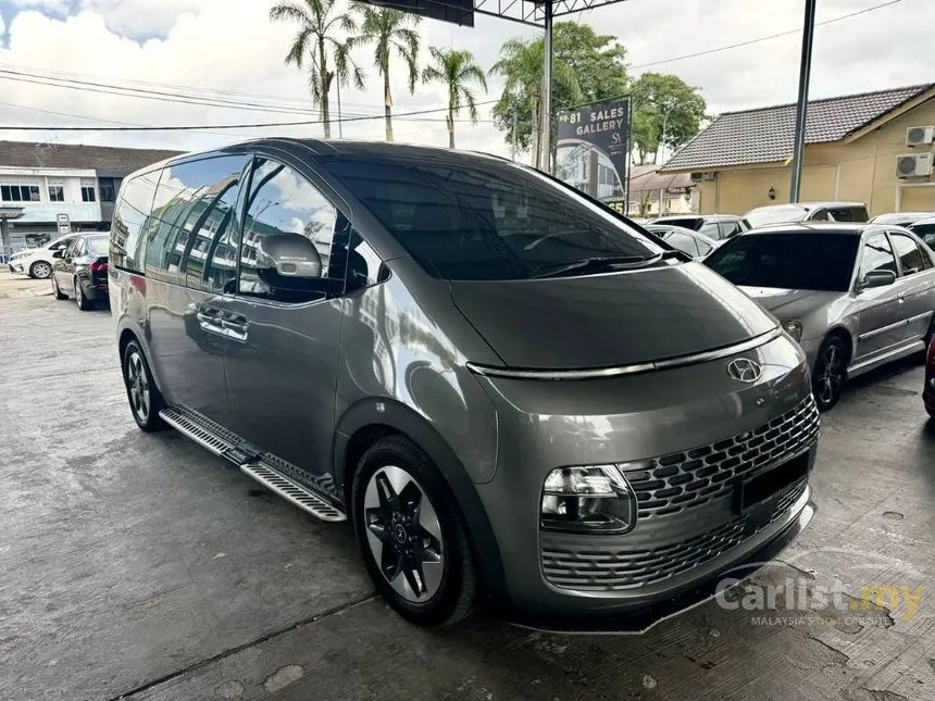2022 Hyundai Staria Premium MPV