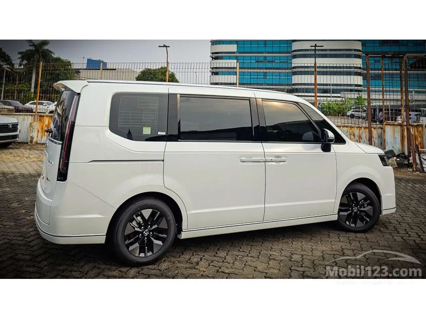 2025 Honda Stepwgn SPADA e:HEV MPV