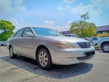 2004 Toyota Camry 2.0 E Sedan