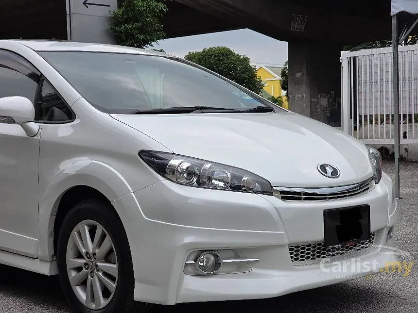 2013 Toyota Wish Z MPV