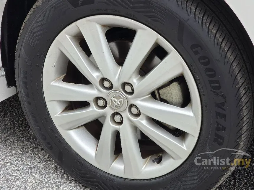 2013 Toyota Wish Z MPV