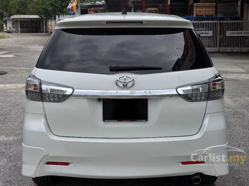 2013 Toyota Wish Z MPV