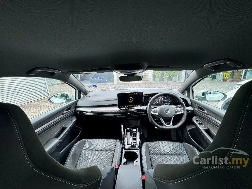 2026 Volkswagen Golf eTSI R-Line Hatchback