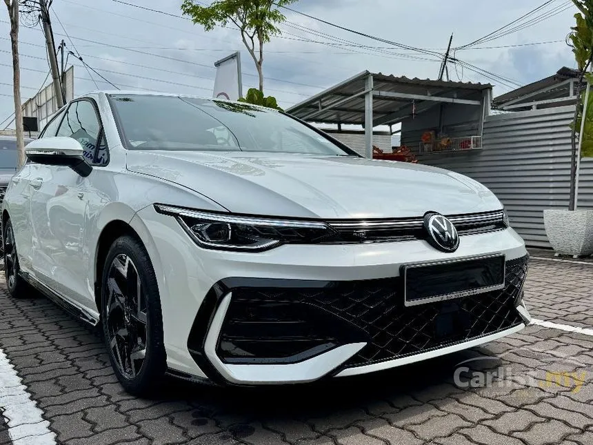 2026 Volkswagen Golf eTSI R-Line Hatchback