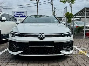2026 Volkswagen Golf 1.5 eTSI R-Line Hatchback