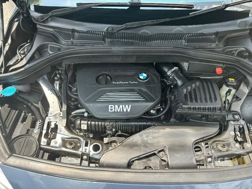 2015 BMW 220i Gran Tourer MPV