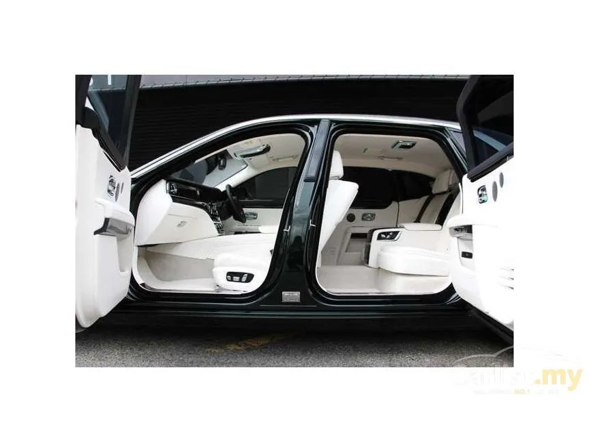 2024 Rolls-Royce Ghost Black Badge Sedan