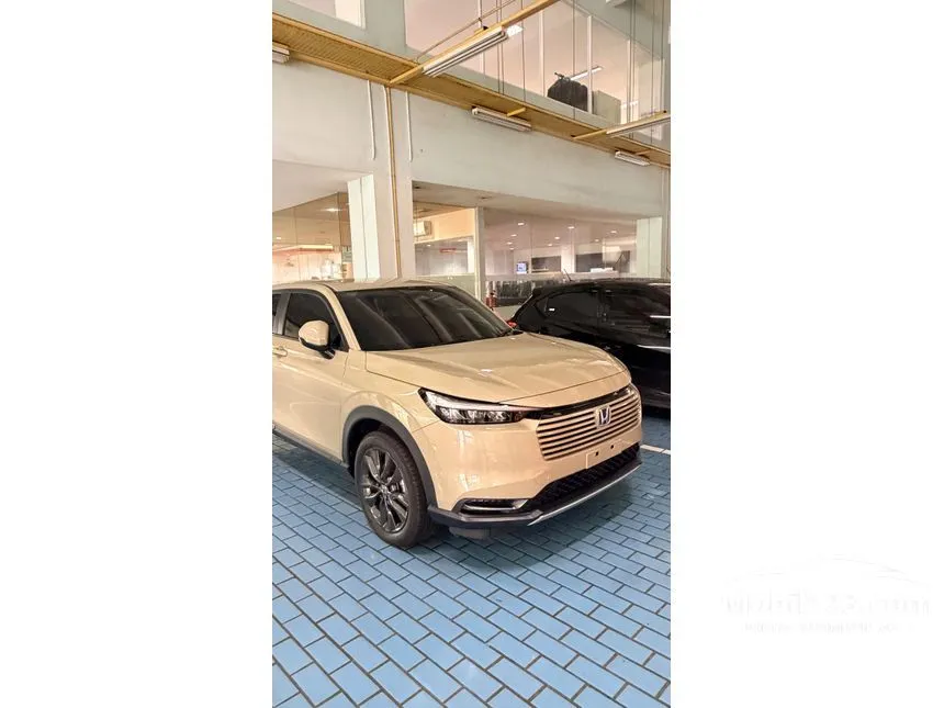 2025 Honda HR-V e:HEV SUV