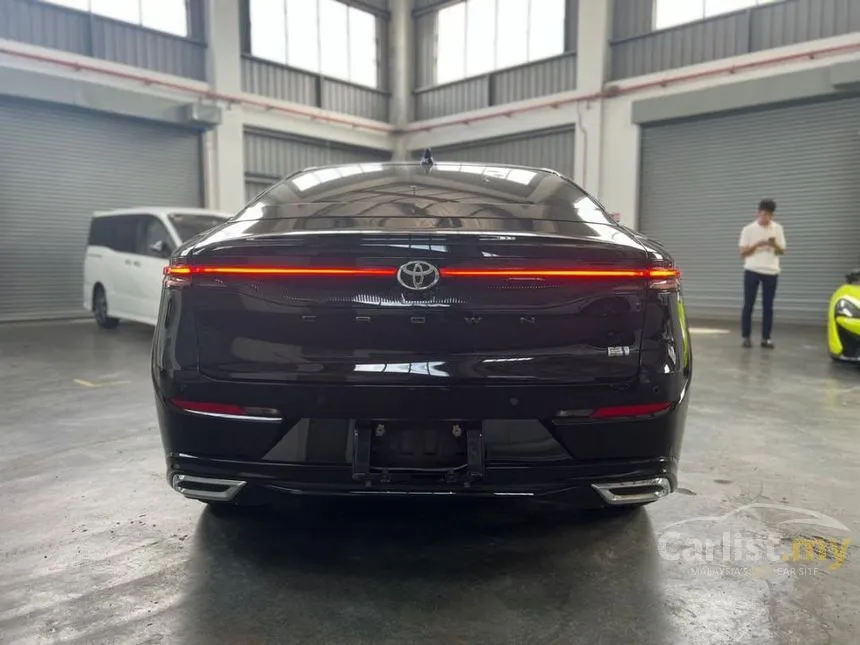 2023 Toyota Crown RS Advance Sedan