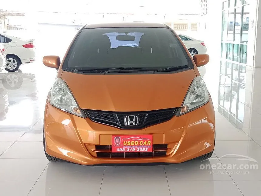 2011 Honda JAZZ V Hatchback