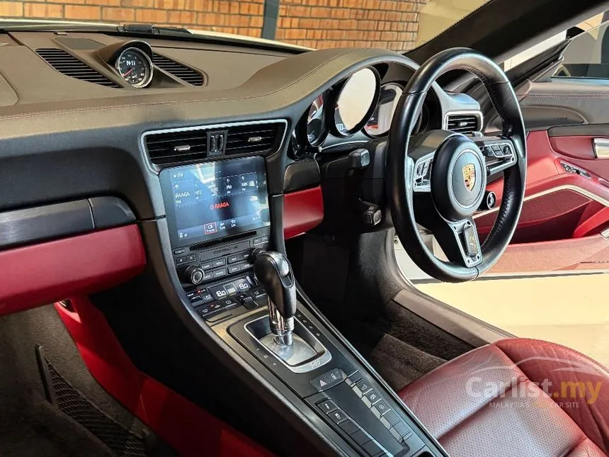 2018 Porsche 911 Carrera GTS Coupe