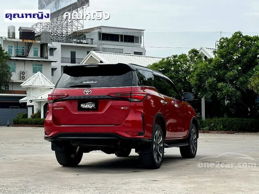 2022 Toyota FORTUNER Legender (Black top) SUV