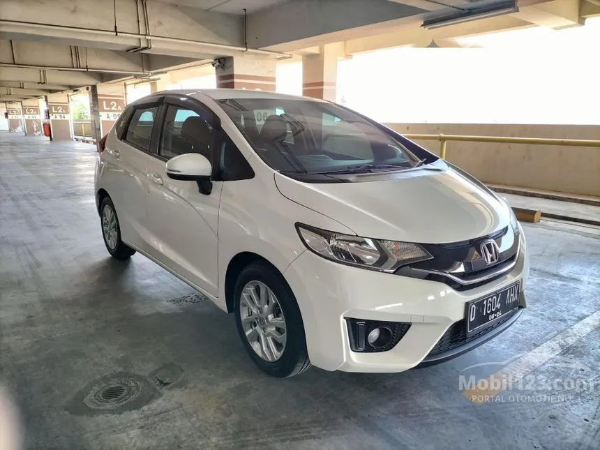 Jual Mobil Honda Jazz 2019 S 1.5 di Jawa Barat Automatic Hatchback Putih Rp 225.000.000
