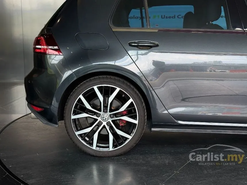 2013 Volkswagen Golf GTI Hatchback