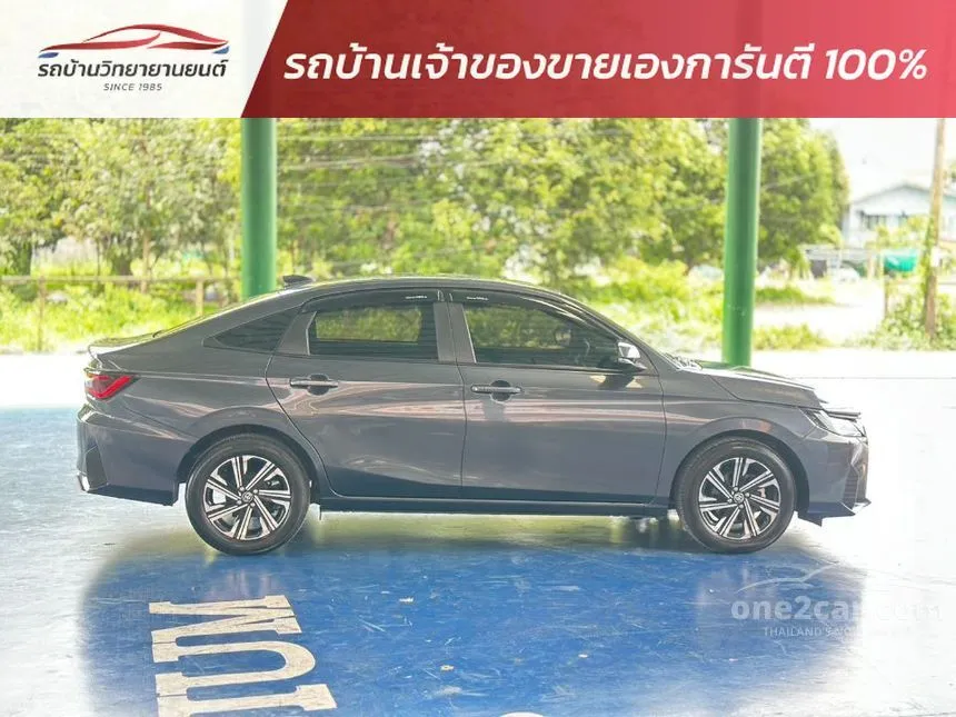 2024 Toyota Yaris Ativ Smart Sedan