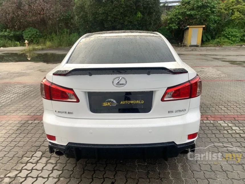 2011 Lexus IS 250 Luxury Sedan