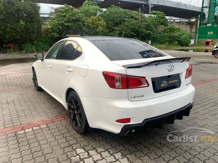 2011 Lexus IS 250 Luxury Sedan