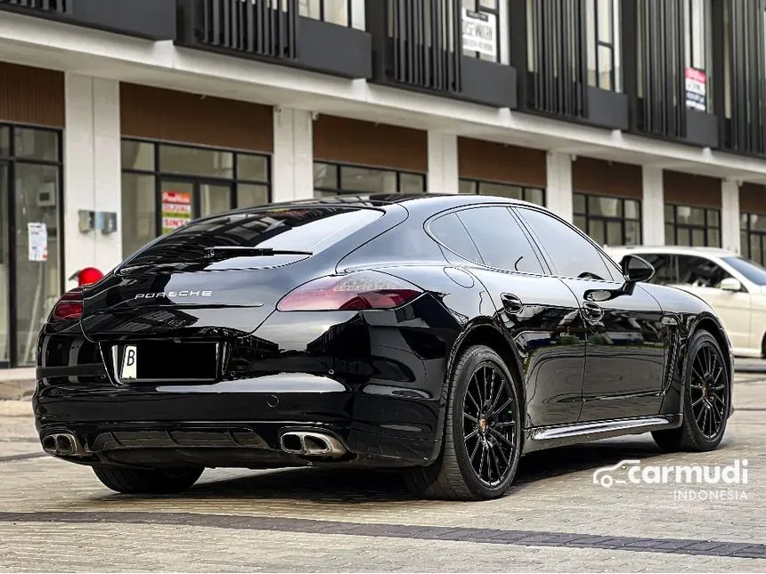 2013 Porsche Panamera Hatchback