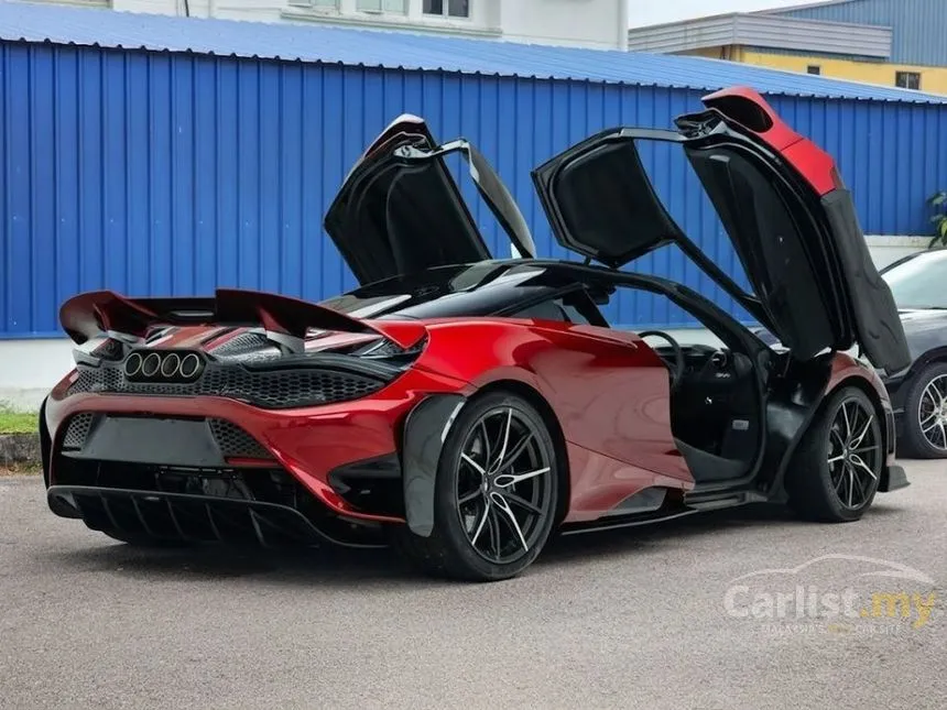 2021 McLaren 765LT Coupe