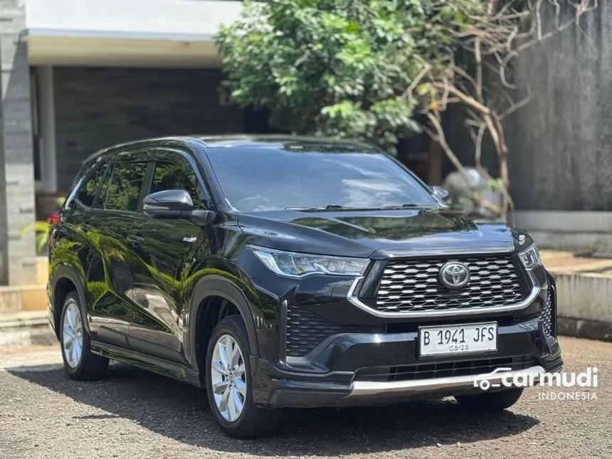 2023 Toyota Kijang Innova Zenix V HV (Premium Color) MPV