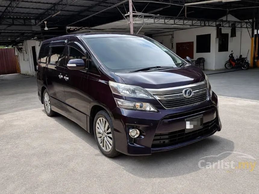 2013 Toyota Vellfire Z Golden Eyes MPV