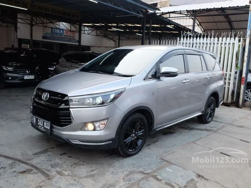 Jual Mobil Toyota Innova Venturer 2020 2.0 di DKI Jakarta Automatic Wagon Silver Rp 336.000.000