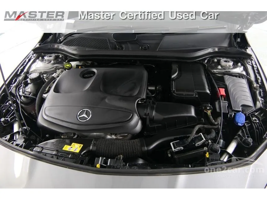 2018 Mercedes-Benz CLA250 AMG Dynamic Sedan
