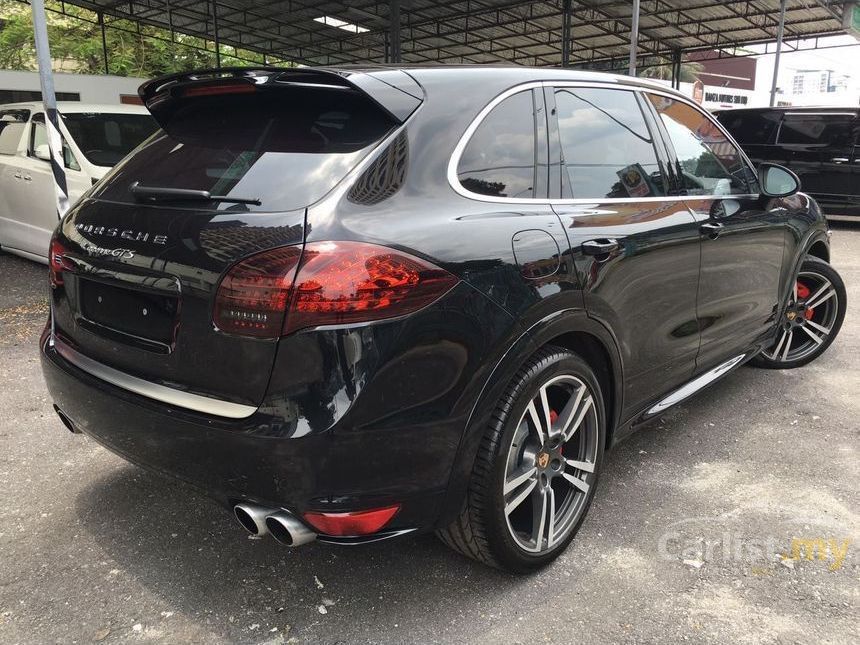 Porsche Cayenne 2013 GTS 4.8 in Kuala Lumpur Automatic SUV Black for RM