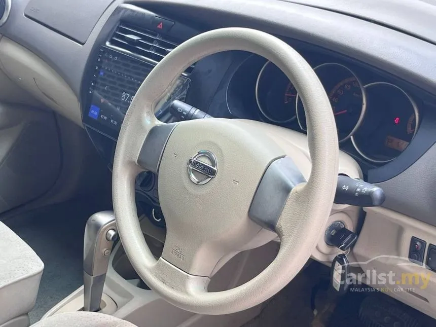 2010 Nissan Grand Livina Comfort MPV