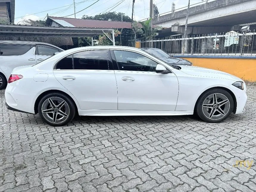 2022 Mercedes-Benz C200 AMG Line Sedan