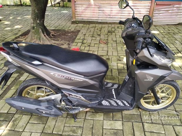 Honda Vario 150 Automatic Motor bekas dijual di Indonesia 