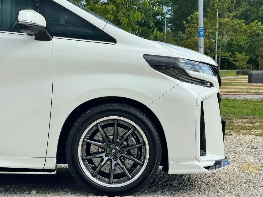 2018 Toyota Alphard Executive Lounge MPV