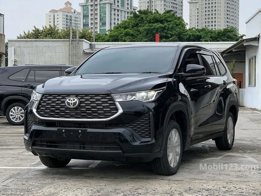 Jual Mobil Toyota Kijang Innova Zenix 2024 V 2.0 di Banten Automatic Wagon Hitam Rp 380.000.000