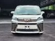 Recon 2018 Toyota Vellfire 2.5 ZG with Sunroof, 5 Years Warranty